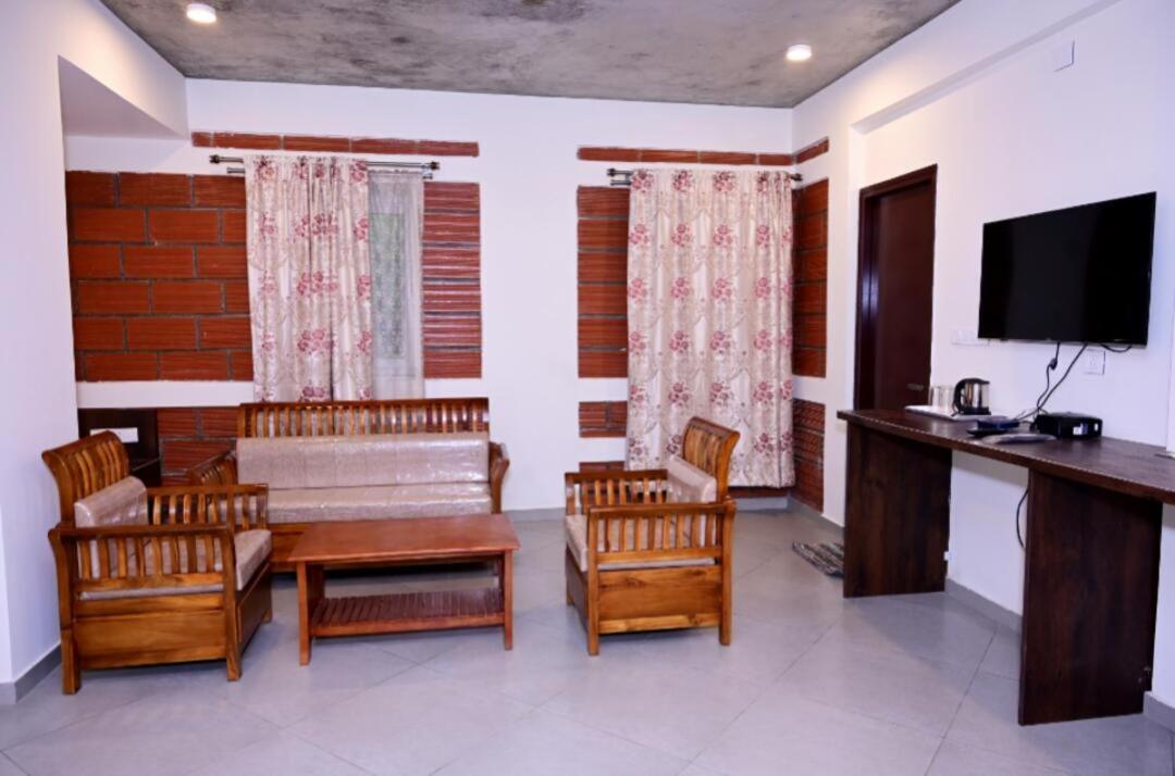 Coorg Vismaya Resort Мадикери Екстериор снимка
