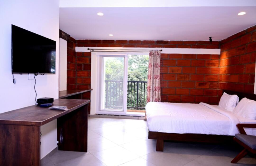 Coorg Vismaya Resort Мадикери Екстериор снимка